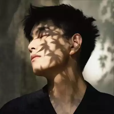 隗逸馨